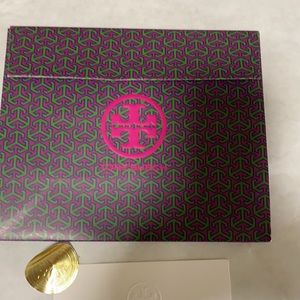4 Iconic TORY BURCH gift envelopes w/ Velcro